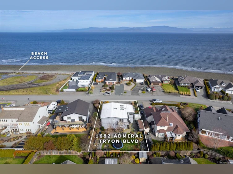 1682 Admiral Tryon Boulevard, French Creek, BC, V9P 1Y1 - 2
