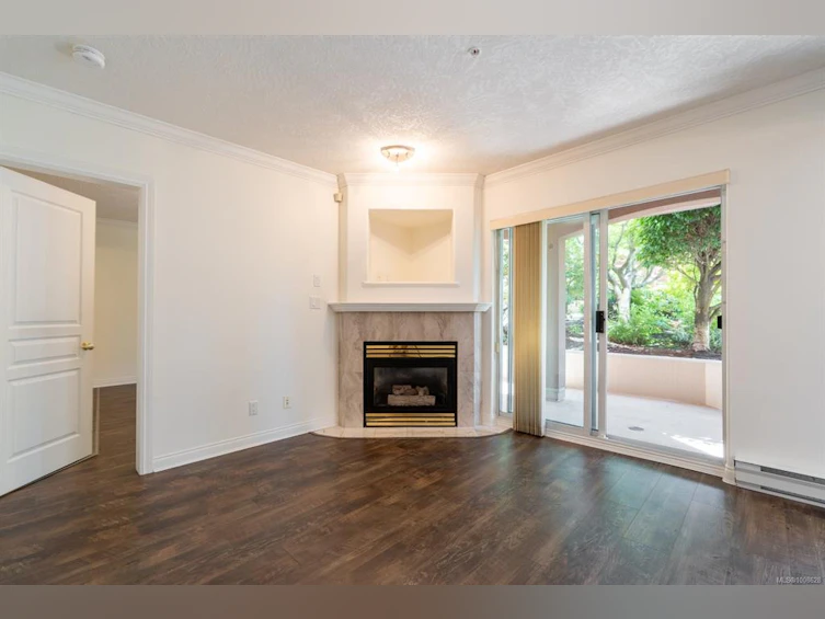 116-405 Quebec Street, Victoria, BC, V8V 4Z2 - 4