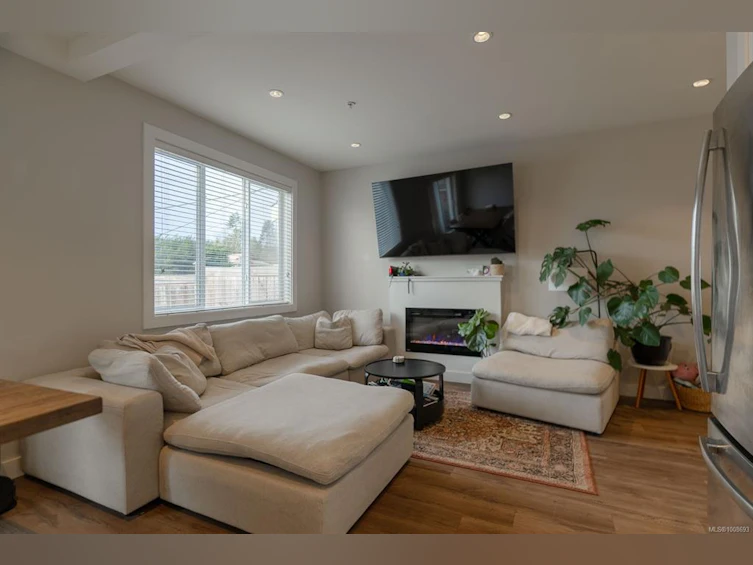 102-6717 Ayre Road, Sooke, BC, V9Z 0H1 - 4