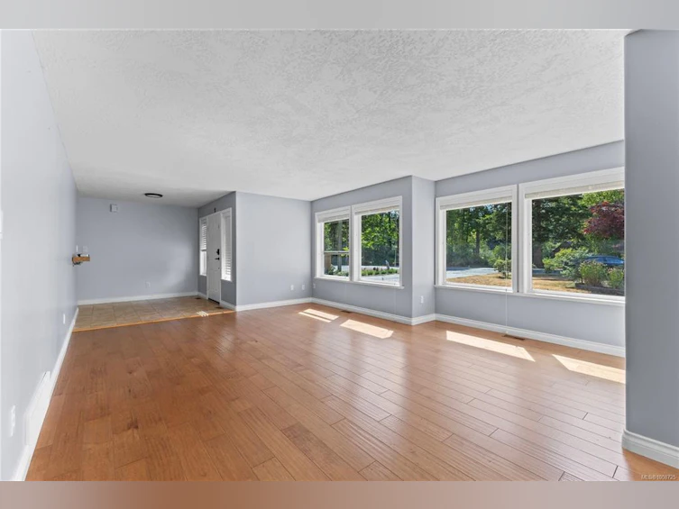 8840 Henderson Avenue, Black Creek, BC, V9J 1A6 - 11