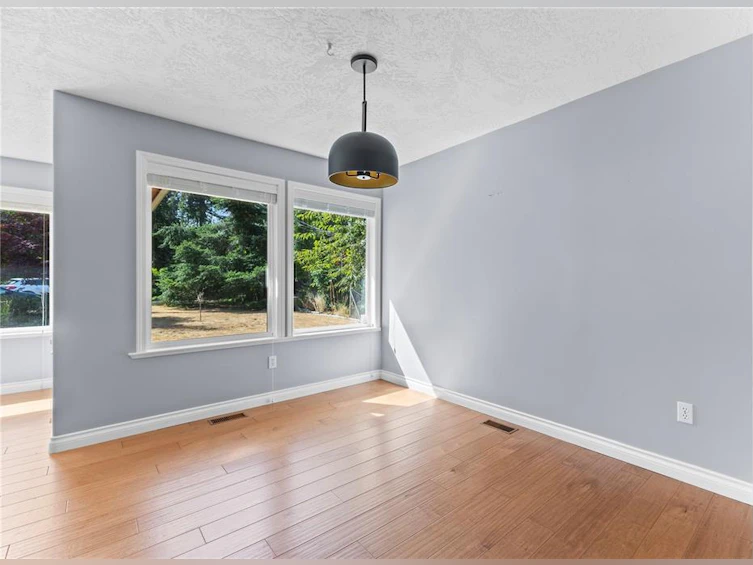 8840 Henderson Avenue, Black Creek, BC, V9J 1A6 - 12