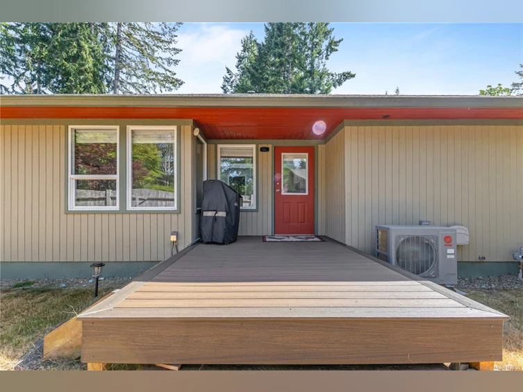 8840 Henderson Avenue, Black Creek, BC, V9J 1A6 - 30