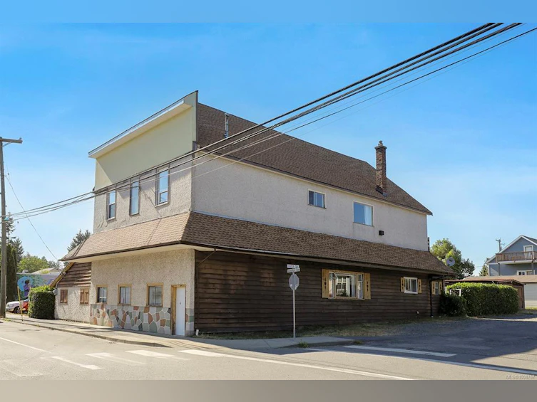 2780 Dunsmuir Avenue, Cumberland, BC, V0R 1S0 - 5
