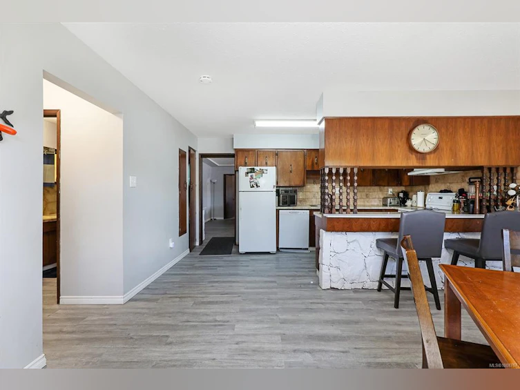 2780 Dunsmuir Avenue, Cumberland, BC, V0R 1S0 - 28