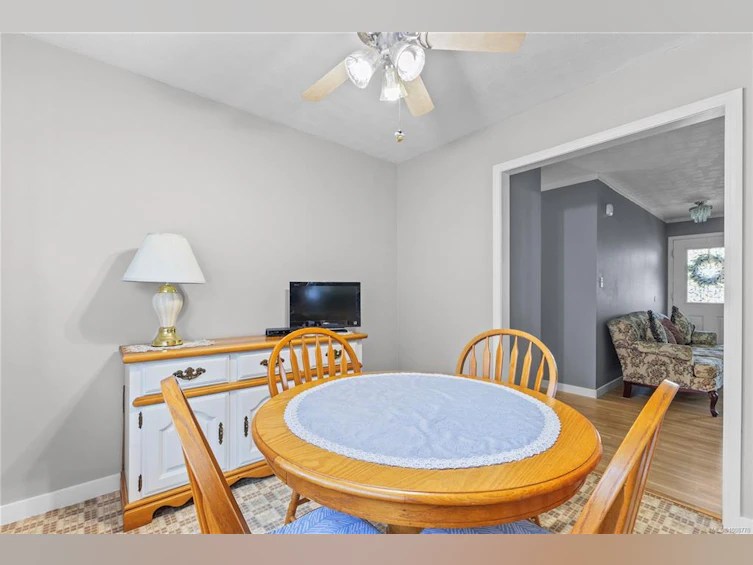 2950 Country Close, Campbell River, BC, V9W 6X6 - 6