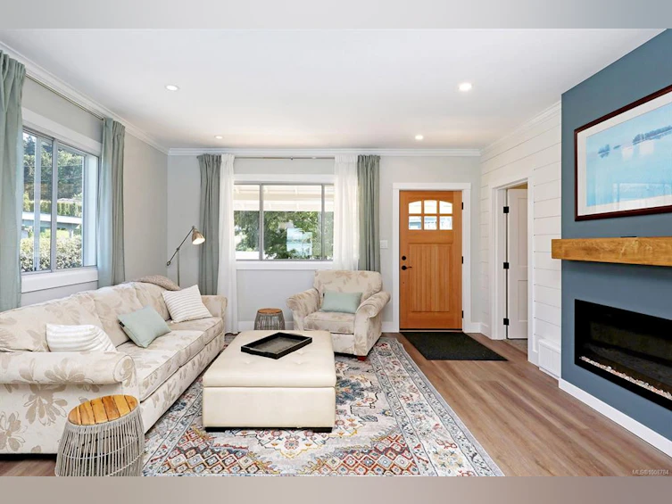 5632 S Island Highway, Union Bay, BC, V0R 1S0 - 7