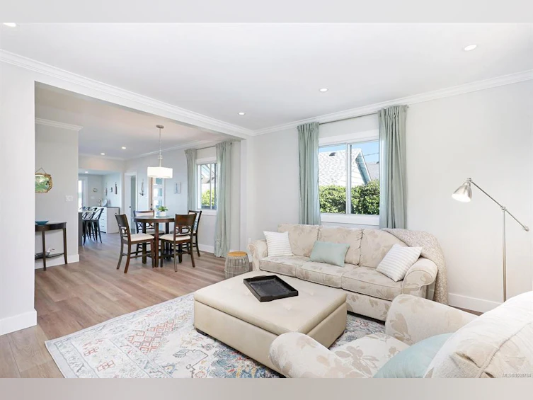 5632 S Island Highway, Union Bay, BC, V0R 1S0 - 10
