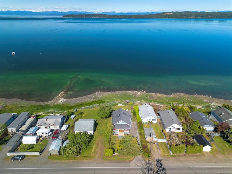 5632 S Island Highway, Union Bay, BC, V0R 1S0 - 52
