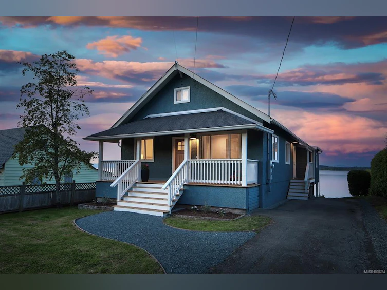 5632 S Island Highway, Union Bay, BC, V0R 1S0 - 56