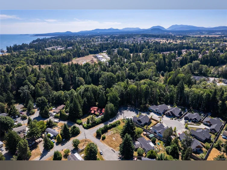 1574 River Crescent, French Creek, BC, V9P 1X8 - 15