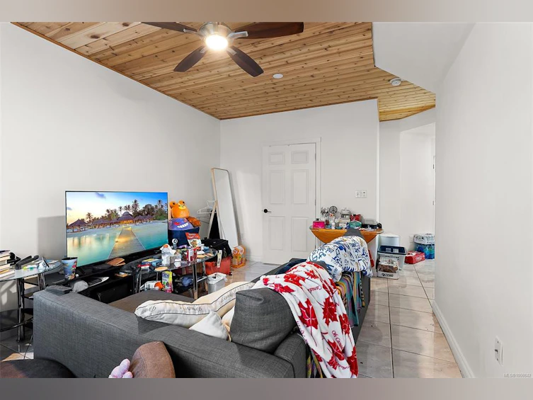 3176 Balfour Avenue, Victoria, BC, V9A 1S1 - 7