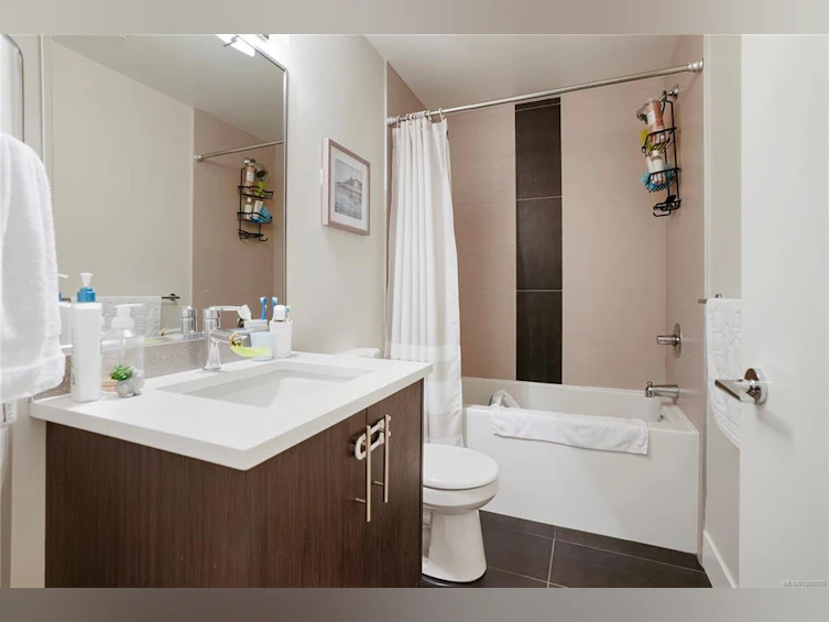 304-740 Travino Lane, Saanich, BC, V8Z 0E2 - 15