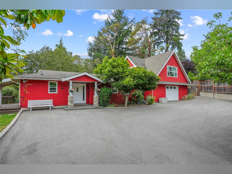 1024 Bramfield Place, Central Saanich, BC, V8M 1A4 - 3