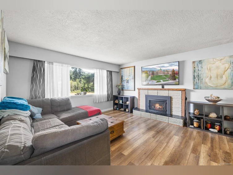 2640 Sooke Road, Langford, BC, V9B 1Y4 - 4