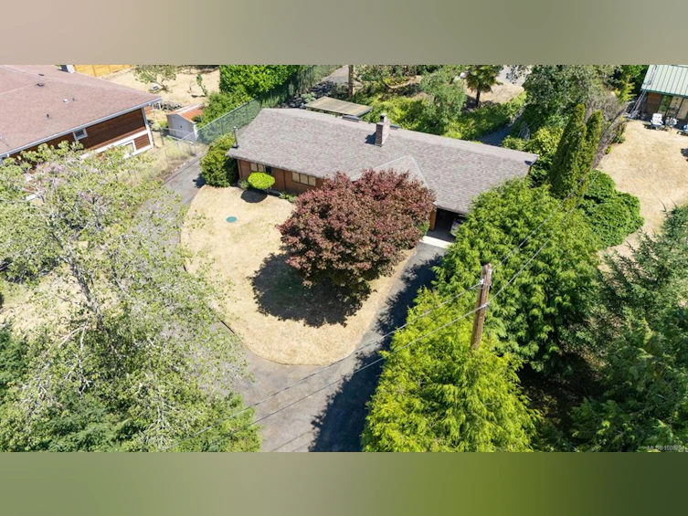 1600 Seacrest Road, Nanoose, BC, V9P 9B5