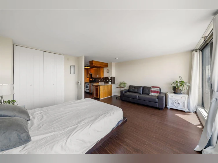 1203-620 Toronto Street, Victoria, BC, V8V 1P7 - 5