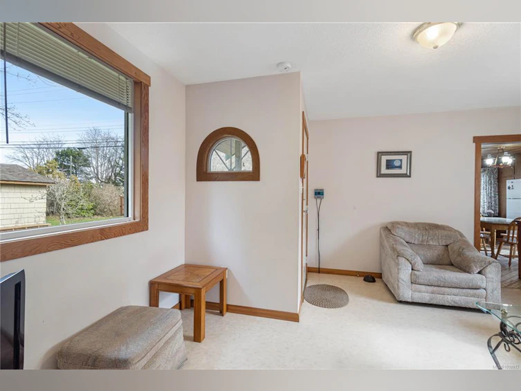6100 W Island Highway, Qualicum Beach, BC, V9K 2E2 - 8