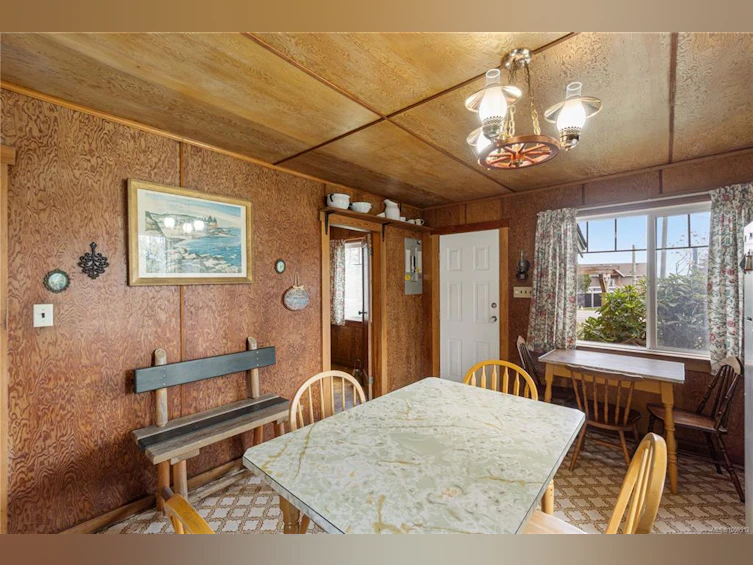 6100 W Island Highway, Qualicum Beach, BC, V9K 2E2 - 5
