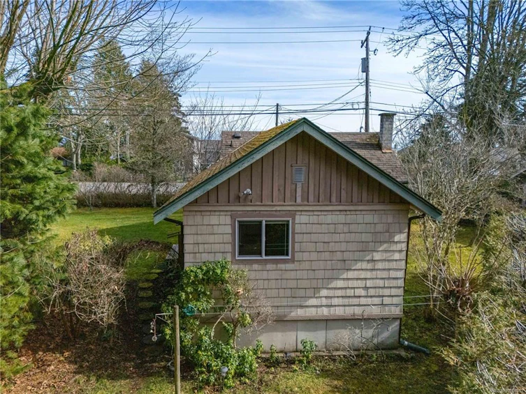 6100 W Island Highway, Qualicum Beach, BC, V9K 2E2 - 31