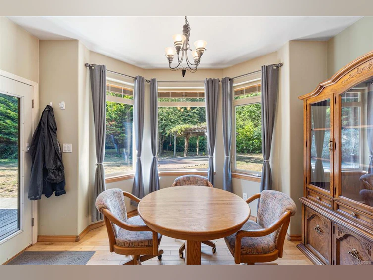 1880 Pierce Way, Qualicum Beach, BC, V9K 2V1 - 3