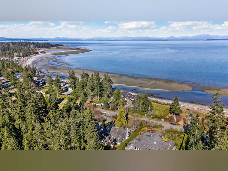 8772 Driftwood Road, Black Creek, BC, V9J 1A9 - 9