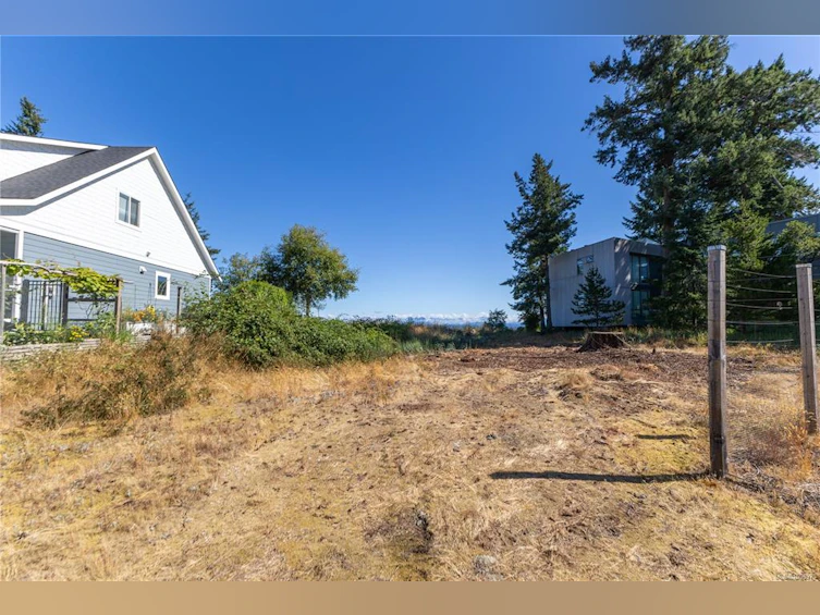 8772 Driftwood Road, Black Creek, BC, V9J 1A9 - 2