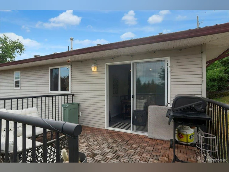 301 Westwood Road, Nanaimo, BC, V9R 6Y5 - 9