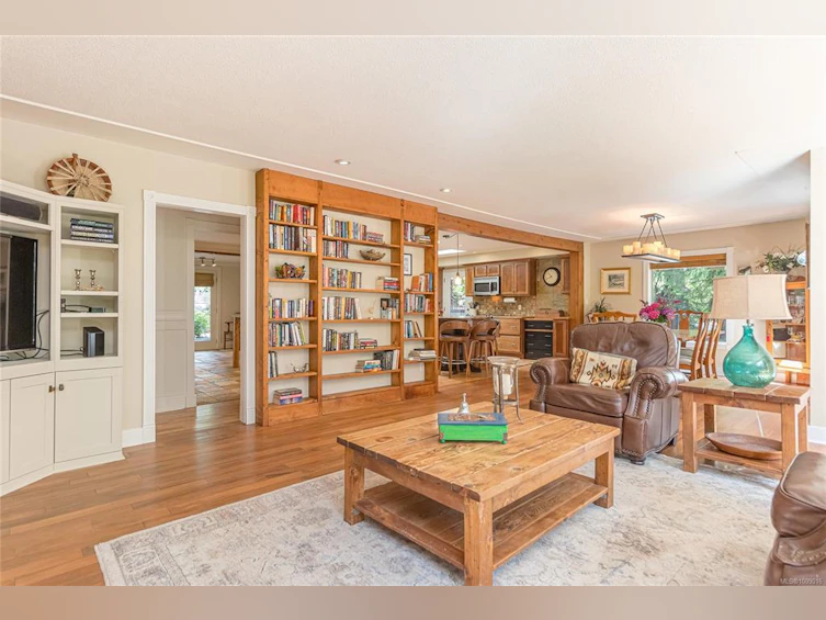 6368 W Island Highway, Qualicum Beach, BC, V9K 2E5 - 5