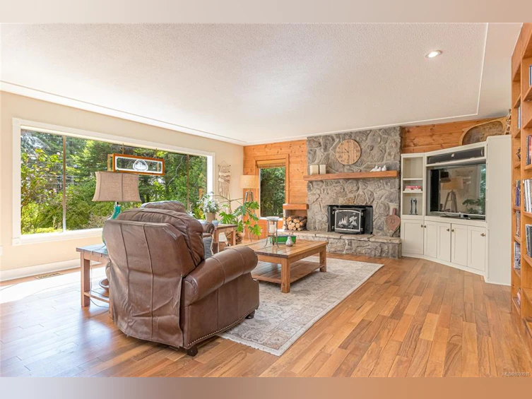 6368 W Island Highway, Qualicum Beach, BC, V9K 2E5 - 18