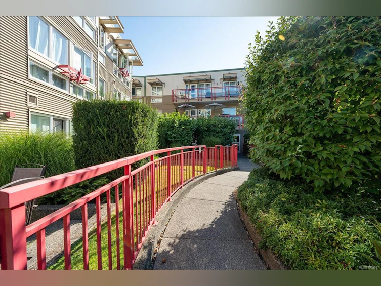 205-99 Chapel Street, Nanaimo, BC, V9R 5H3 - 22