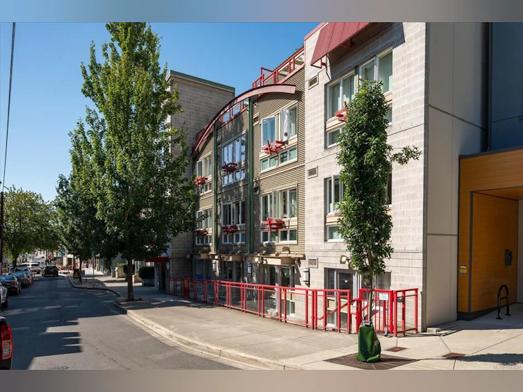 205-99 Chapel Street, Nanaimo, BC, V9R 5H3 - 34