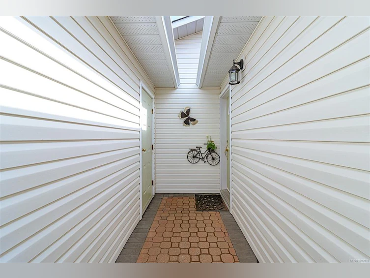 22 Eagle Lane, View Royal, BC, V9A 7M2 - 6