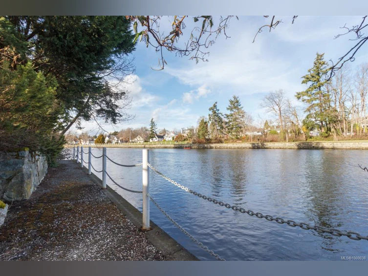 22 Eagle Lane, View Royal, BC, V9A 7M2 - 37