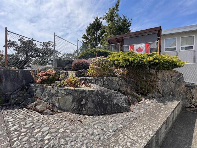 1479 Golden Place, Saanich, BC, V8P 2E9 - 27