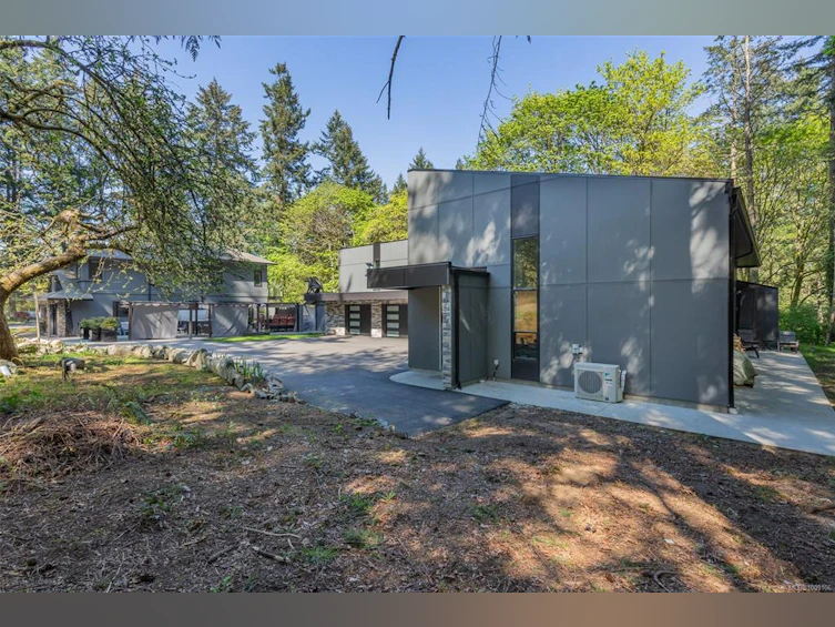 851 Sayward Road, Saanich, BC, V8Y 1R5 - 51