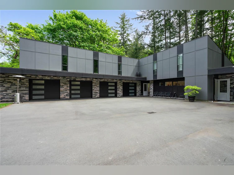 851 Sayward Road, Saanich, BC, V8Y 1R5 - 37