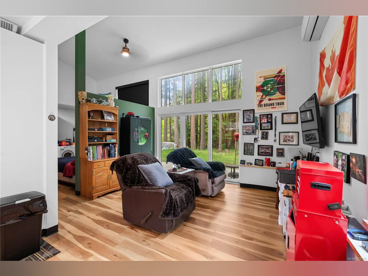 851 Sayward Road, Saanich, BC, V8Y 1R5 - 52