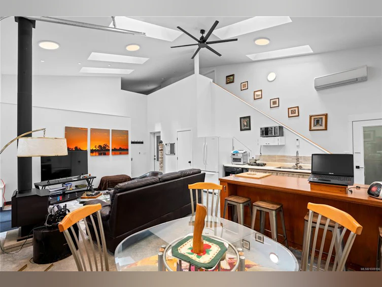 851 Sayward Road, Saanich, BC, V8Y 1R5 - 45