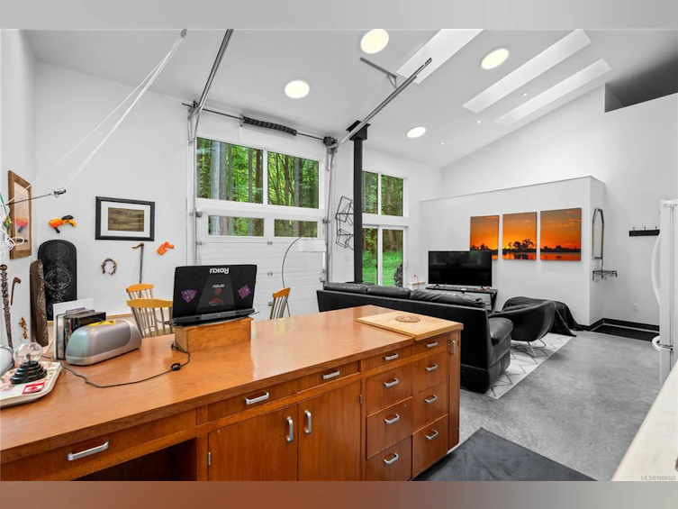 851 Sayward Road, Saanich, BC, V8Y 1R5 - 44