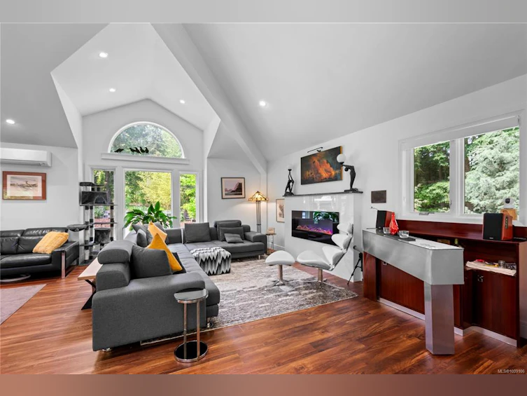 851 Sayward Road, Saanich, BC, V8Y 1R5 - 6