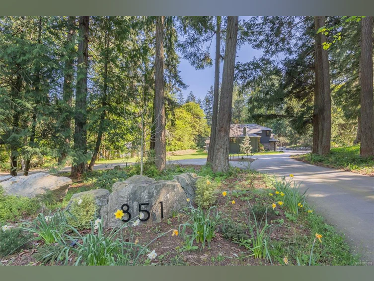 851 Sayward Road, Saanich, BC, V8Y 1R5 - 83
