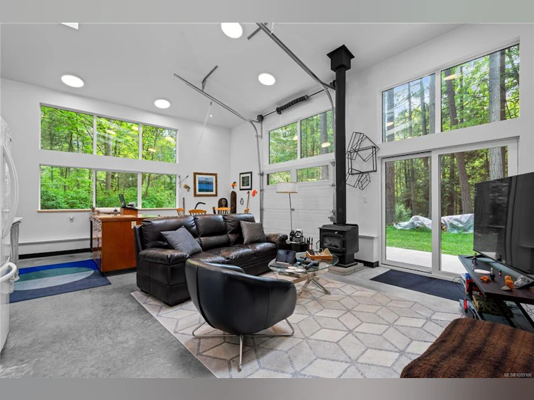 851 Sayward Road, Saanich, BC, V8Y 1R5 - 41
