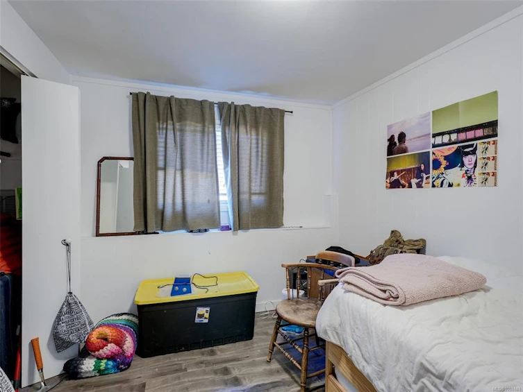 4215 Shelbourne Street, Saanich, BC, V8N 3E8 - 19