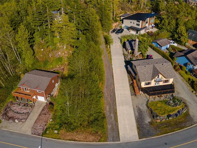 338 Pacific Crescent - 3