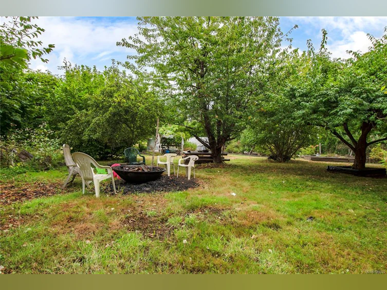 3754 S Island Highway, Campbell River, BC, V9W 1M3 - 58