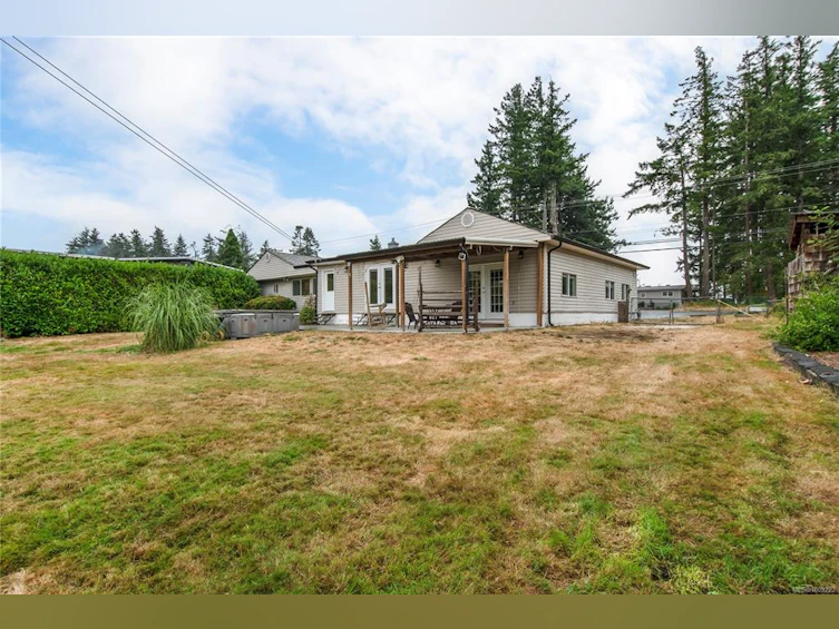 3754 S Island Highway, Campbell River, BC, V9W 1M3 - 46