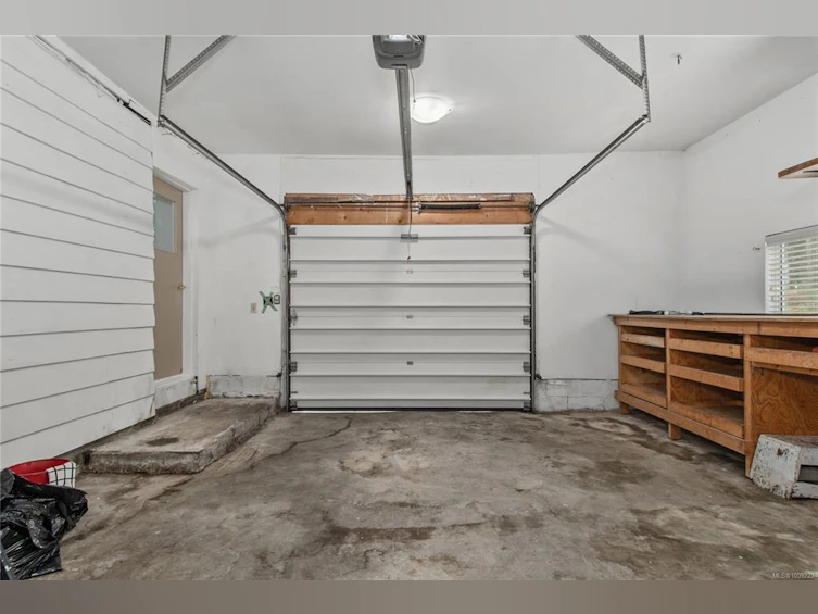 3754 S Island Highway, Campbell River, BC, V9W 1M3 - 36