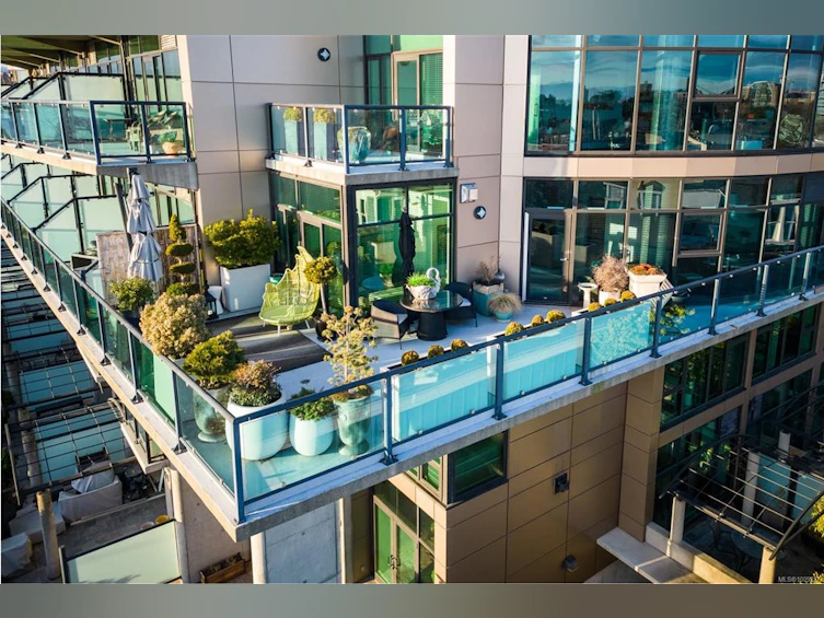 310-21 Erie Street, Victoria, BC, V8V 5A8 - 32