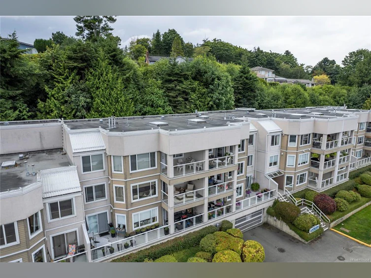 301-3156 W Island Highway, Qualicum Beach, BC, V9K 2J7 - 71