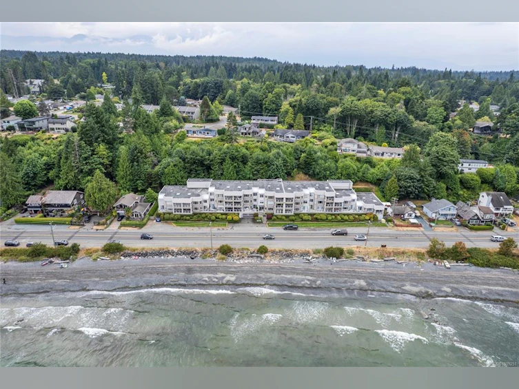 301-3156 W Island Highway, Qualicum Beach, BC, V9K 2J7 - 18